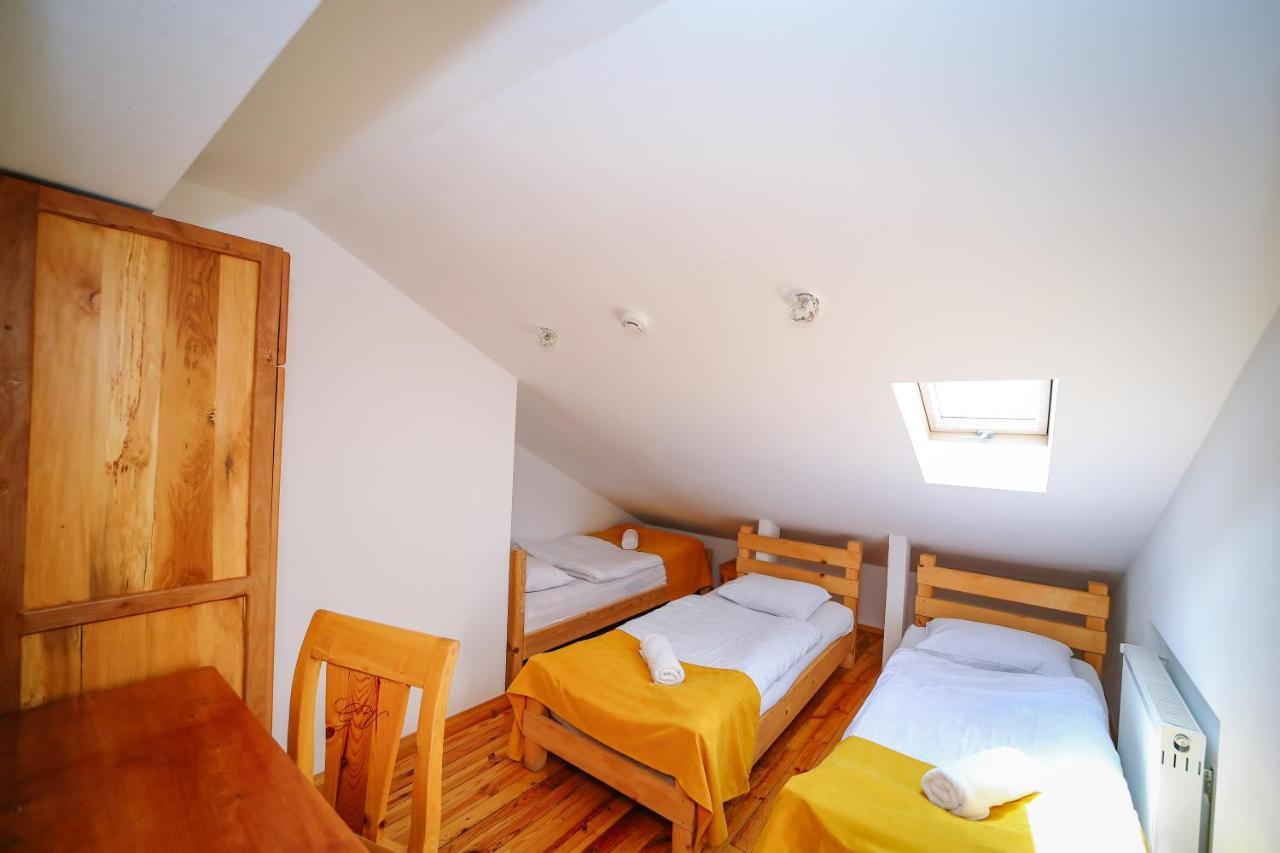 Alpenhaus Kazbegi Hotel & Restaurant Esterno foto