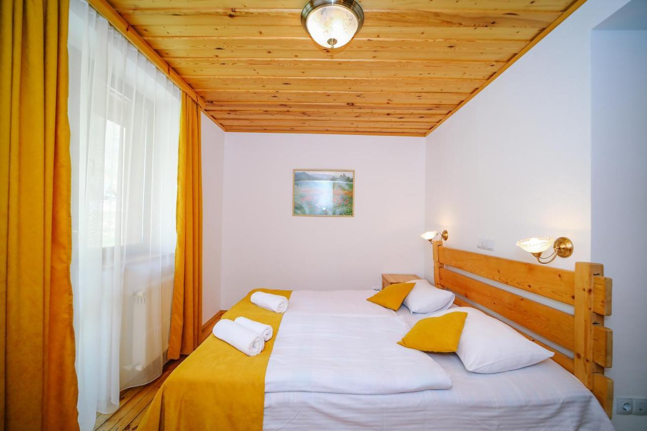 Alpenhaus Kazbegi Hotel & Restaurant Esterno foto